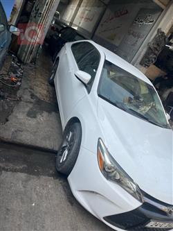 تۆیۆتا کامری